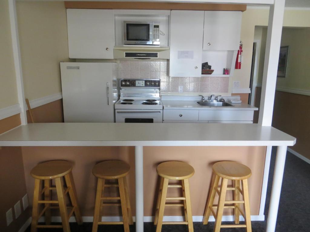 Harrison Village Motel 해리스핫스프링스 객실 사진