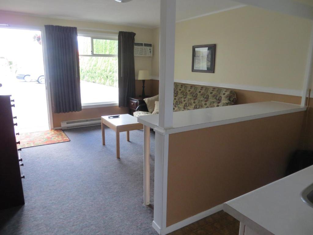 Harrison Village Motel 해리스핫스프링스 객실 사진