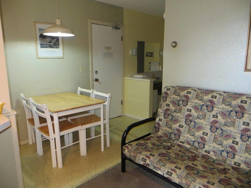 Harrison Village Motel 해리스핫스프링스 외부 사진
